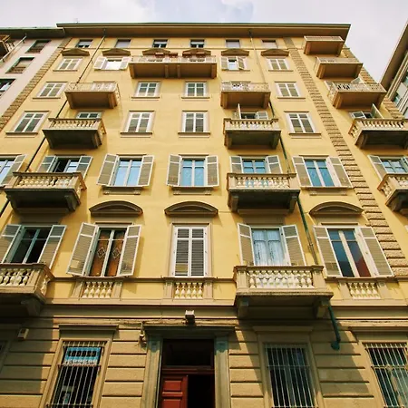 Porta Nuova-crocetta Elegante E Spazioso